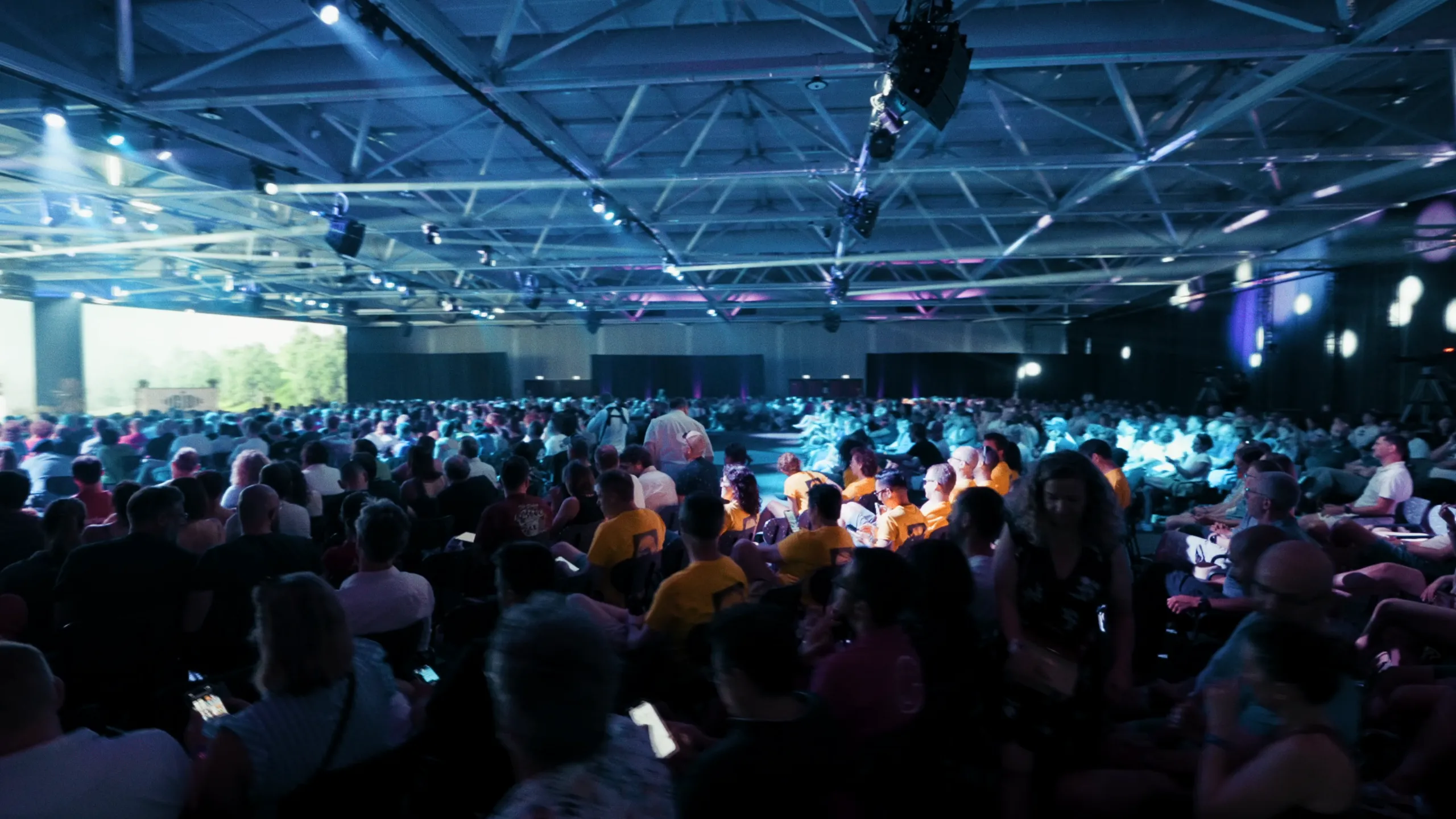 Congressistes réunis en plénière pendant le congrès CjD Supernova à Nice