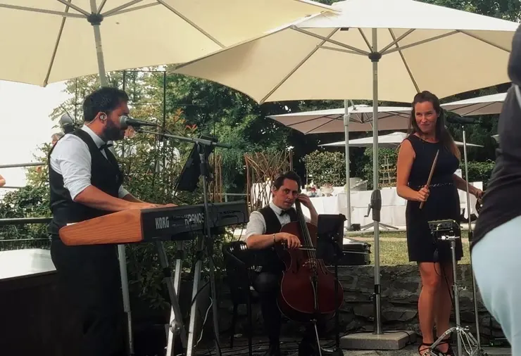 Live band sur la terrasse de l'Hôtel du Léman pour les 20 ans de Fraikin Suisse