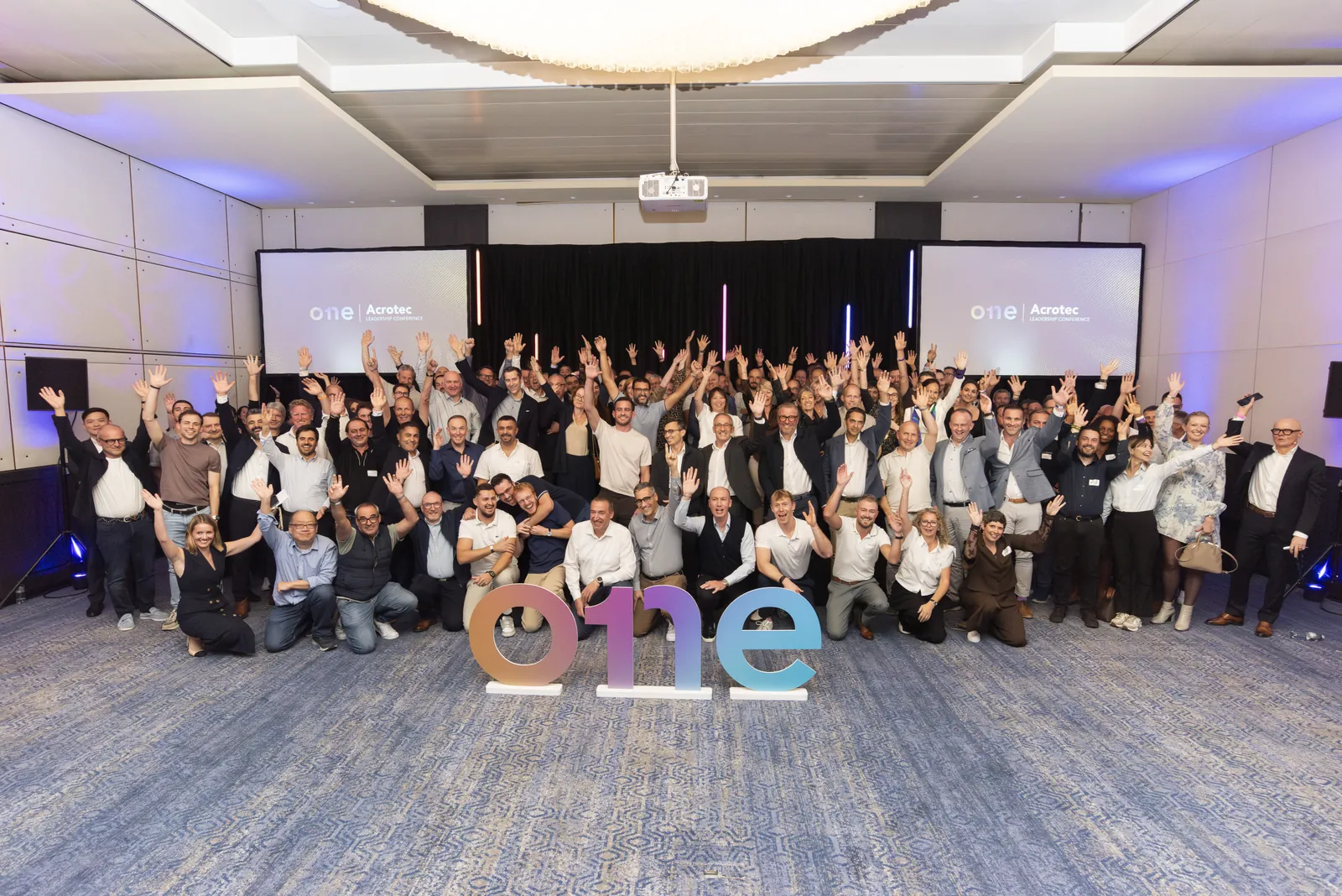 Photo de groupe, séminaire 20 ans Acrotec à Genève, Moon Suisse