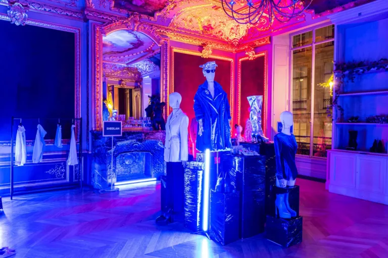Showroom mode, mannequins et lumière, agence événementielle Moon